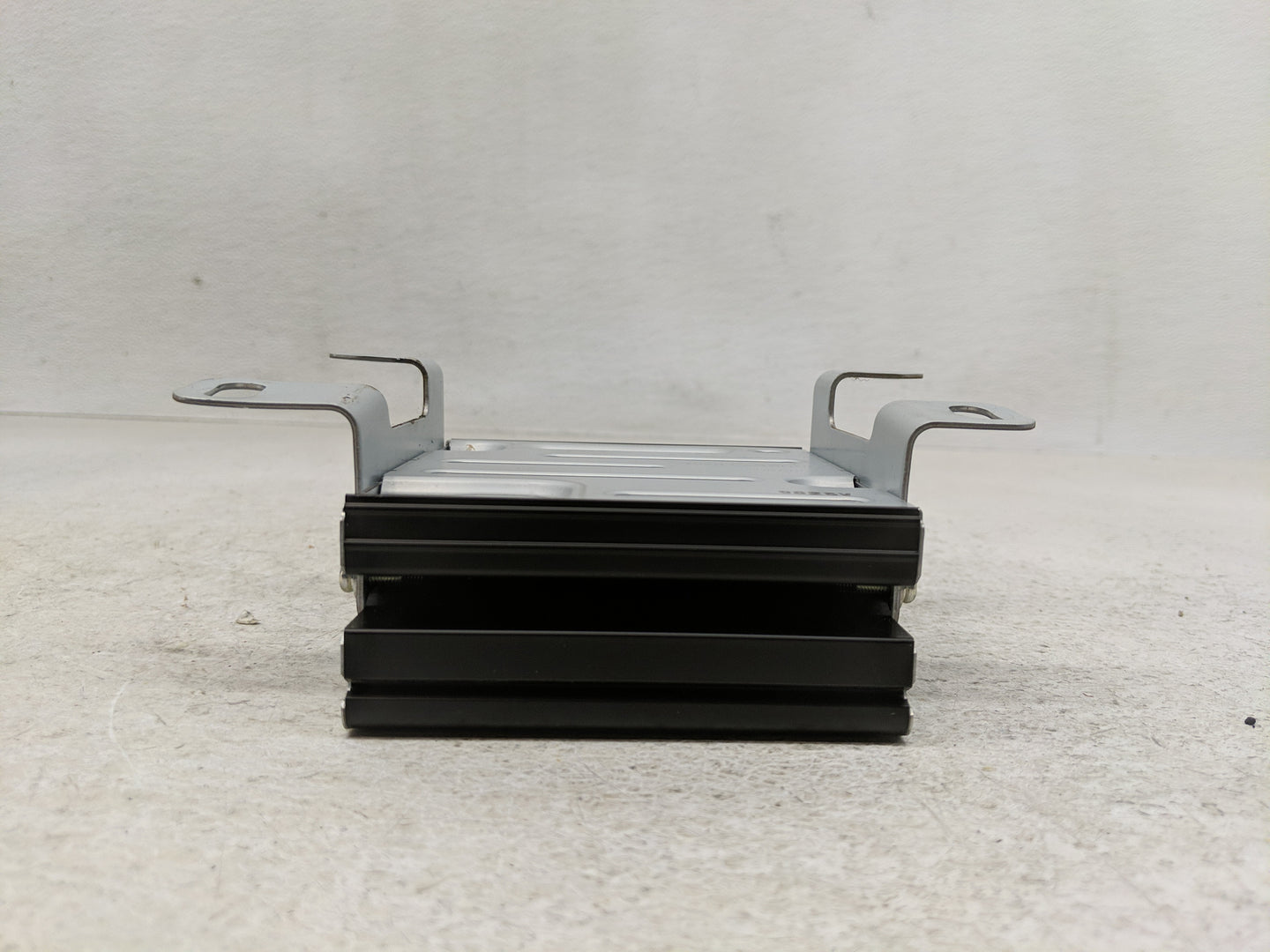 2010 Dodge Journey Radio AM FM Cd Player Receiver Replacement P/N:05026278AB Fits OEM Used Auto Parts - Oemusedautoparts1.co