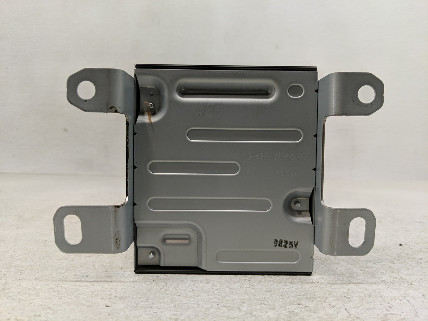 2010 Dodge Journey Radio AM FM Cd Player Receiver Replacement P/N:05026278AB Fits OEM Used Auto Parts - Oemusedautoparts1.co