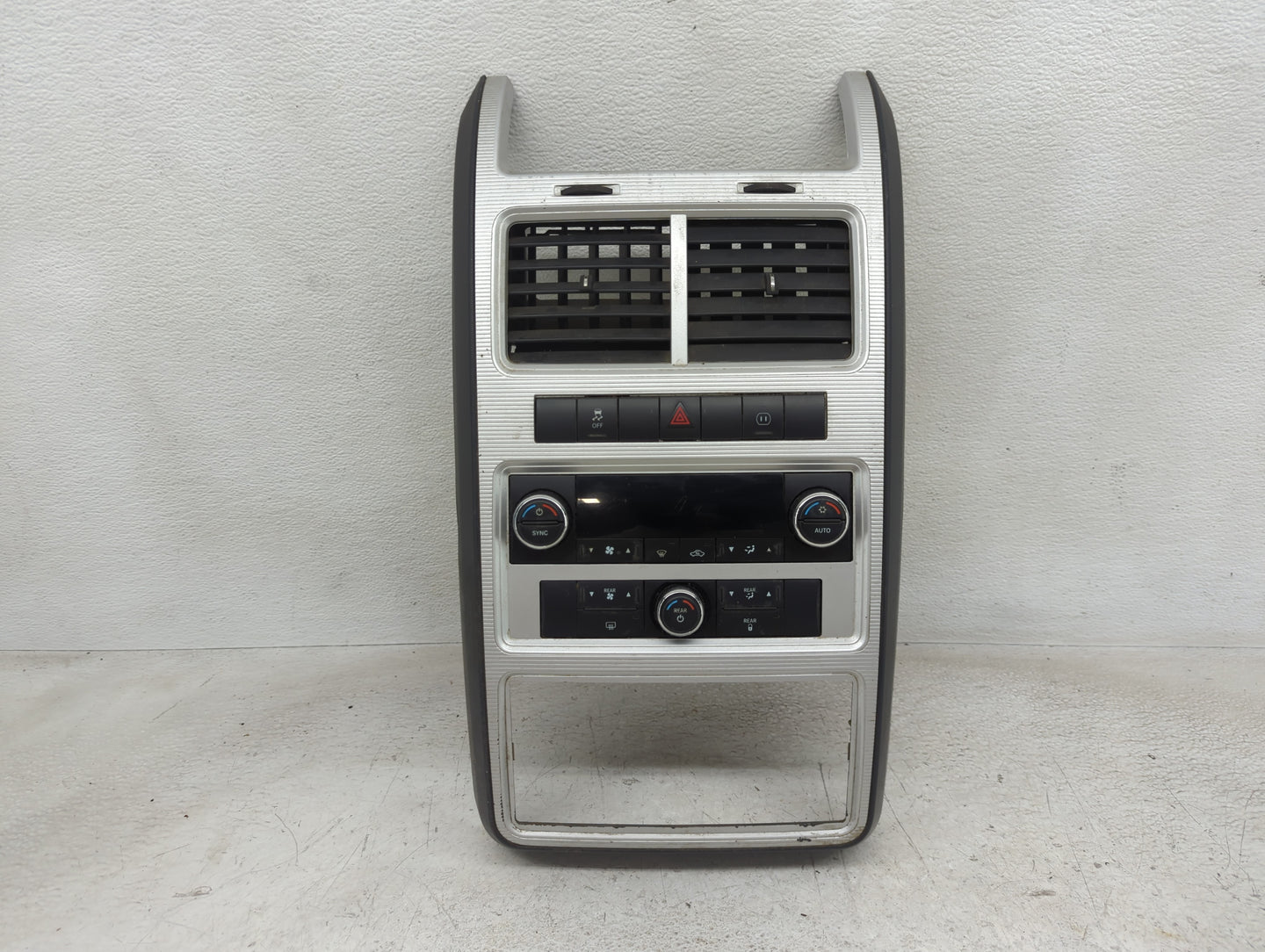 2010 Dodge Journey Climate Control Module Temperature AC/Heater Replacement P/N:P55111894AG Fits OEM Used Auto Parts - Oemus