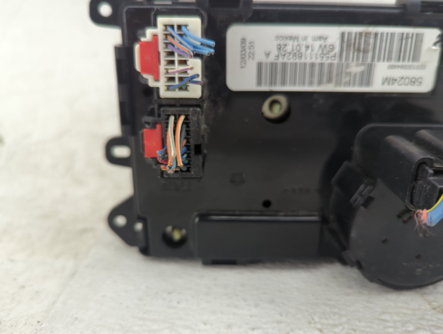 2010 Dodge Journey Climate Control Module Temperature AC/Heater Replacement P/N:P55111892AF 58024M Fits OEM Used Auto Parts 