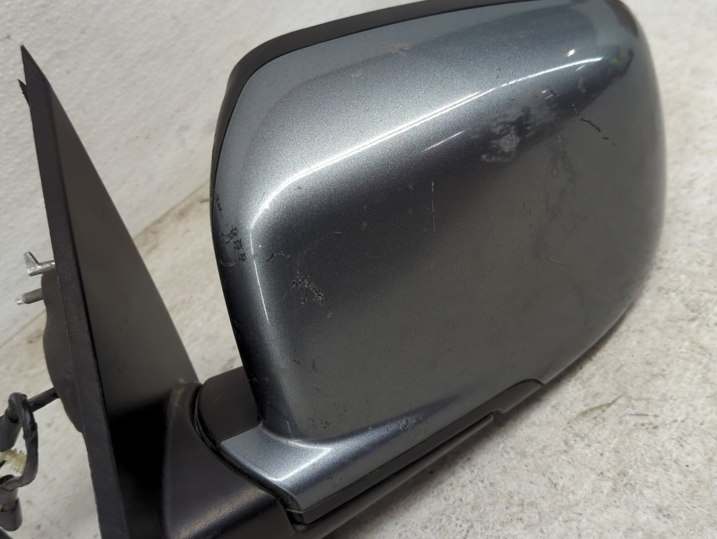 2010 Dodge Journey Driver Side View Mirror - Left Door Mirror OEM Used - Oemusedautoparts1.com