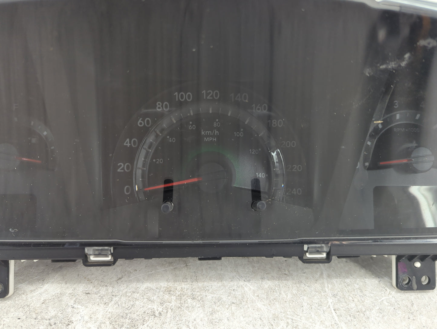 2010 Dodge Journey Instrument Cluster Speedometer Gauges P/N:P05172828AD MX257460-0573, T00RN15202652N Miles: Fits OEM Used 