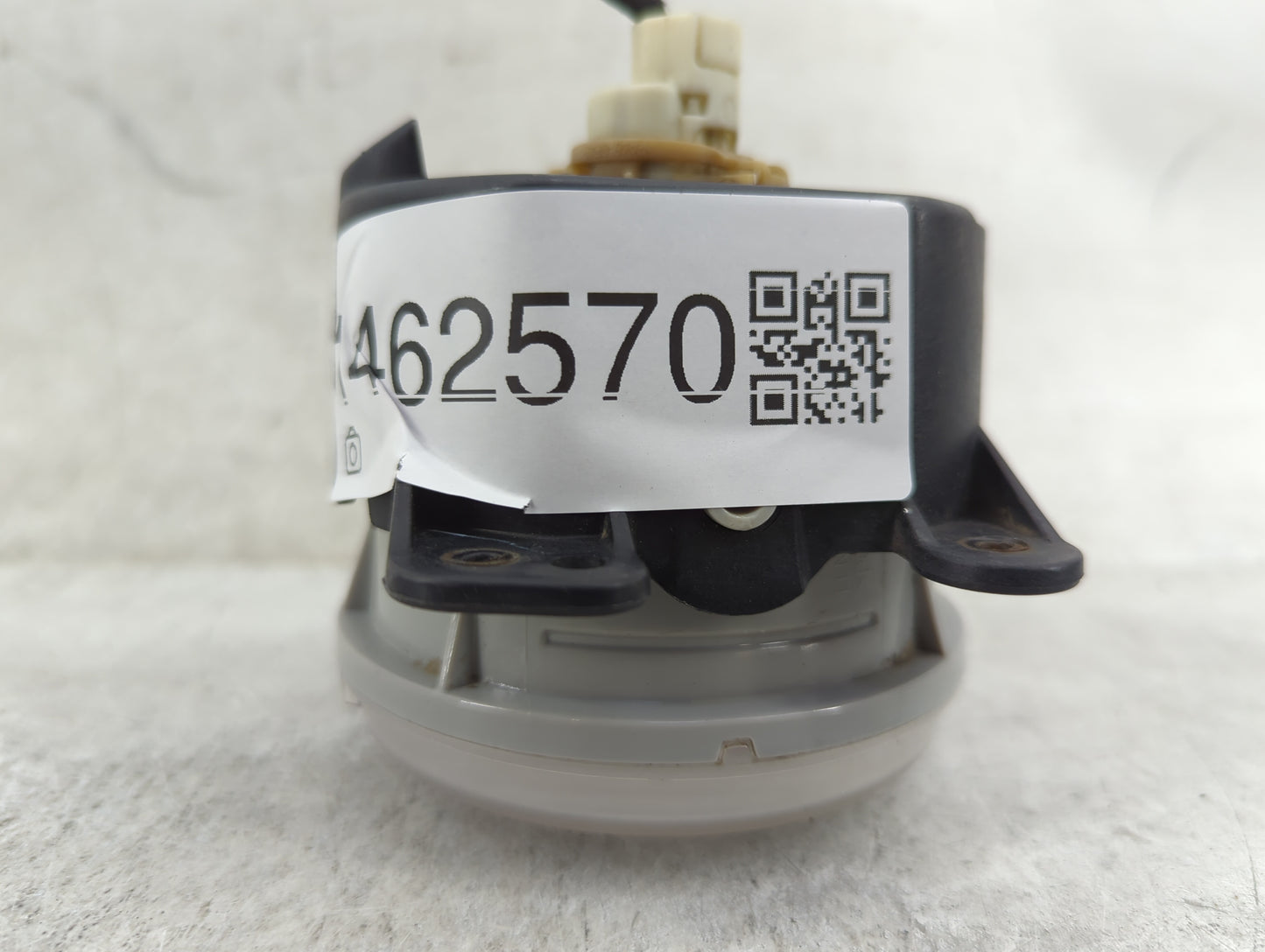 2018-2020 Dodge Journey Passenger Right Oem Fog Light Lamp Black 1462570 - Oemusedautoparts1.com