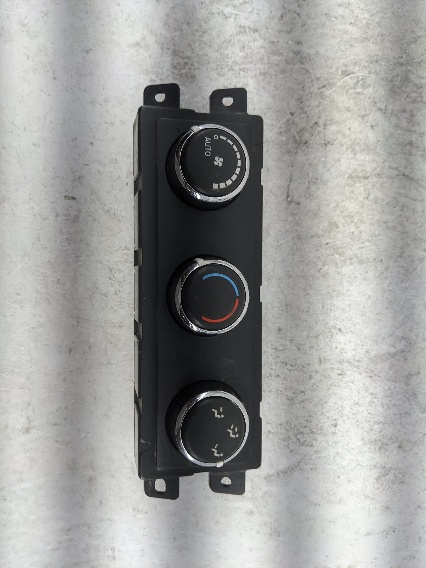 2009-2010 Dodge Journey Climate Control Module Temperature AC/Heater Replacement P/N:55111812AD Fits Fits 2008 2009 2010 OEM
