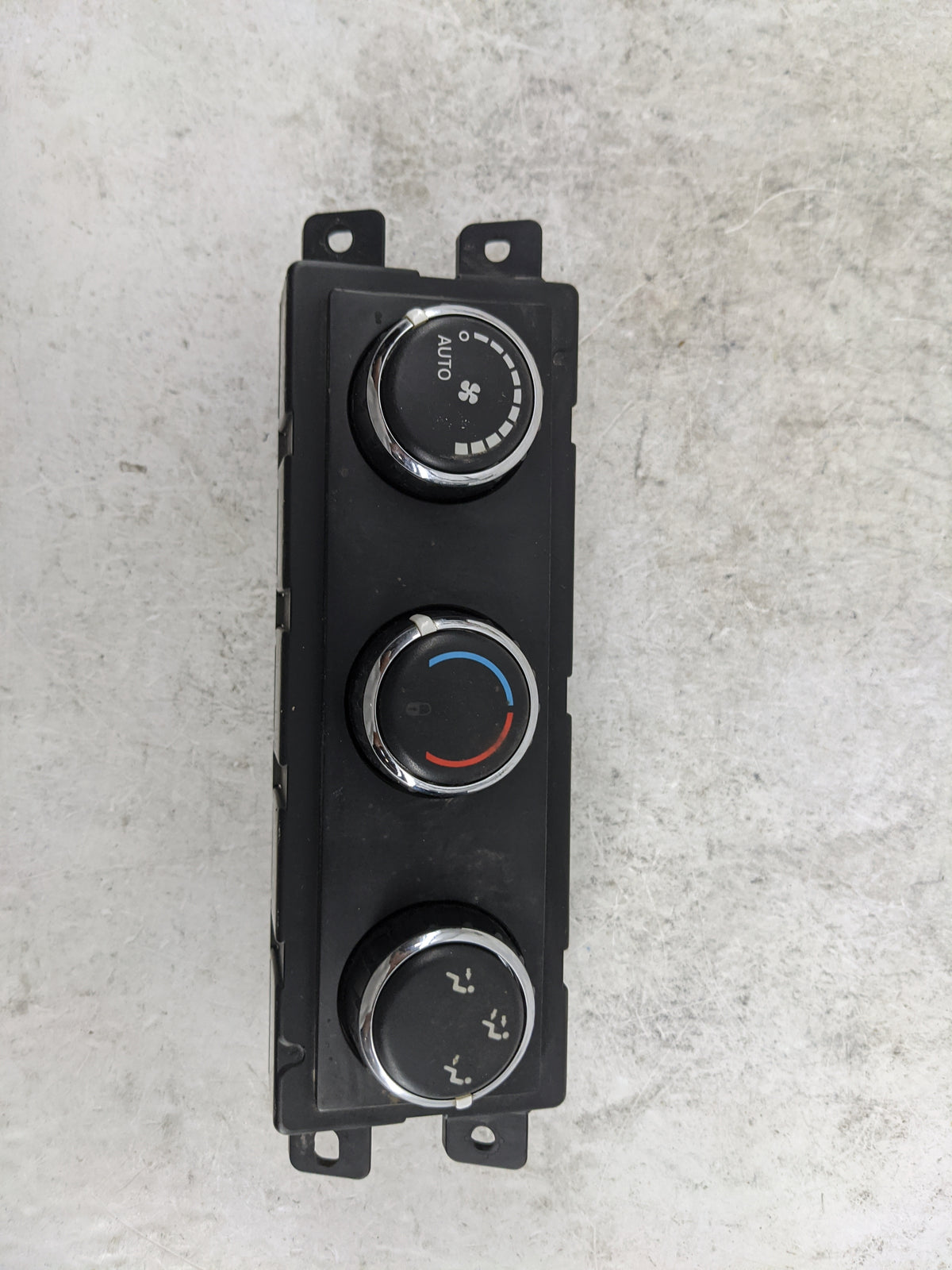 2009-2010 Dodge Journey Climate Control Module Temperature AC/Heater Replacement P/N:55111812AD Fits Fits 2008 2009 2010 OEM