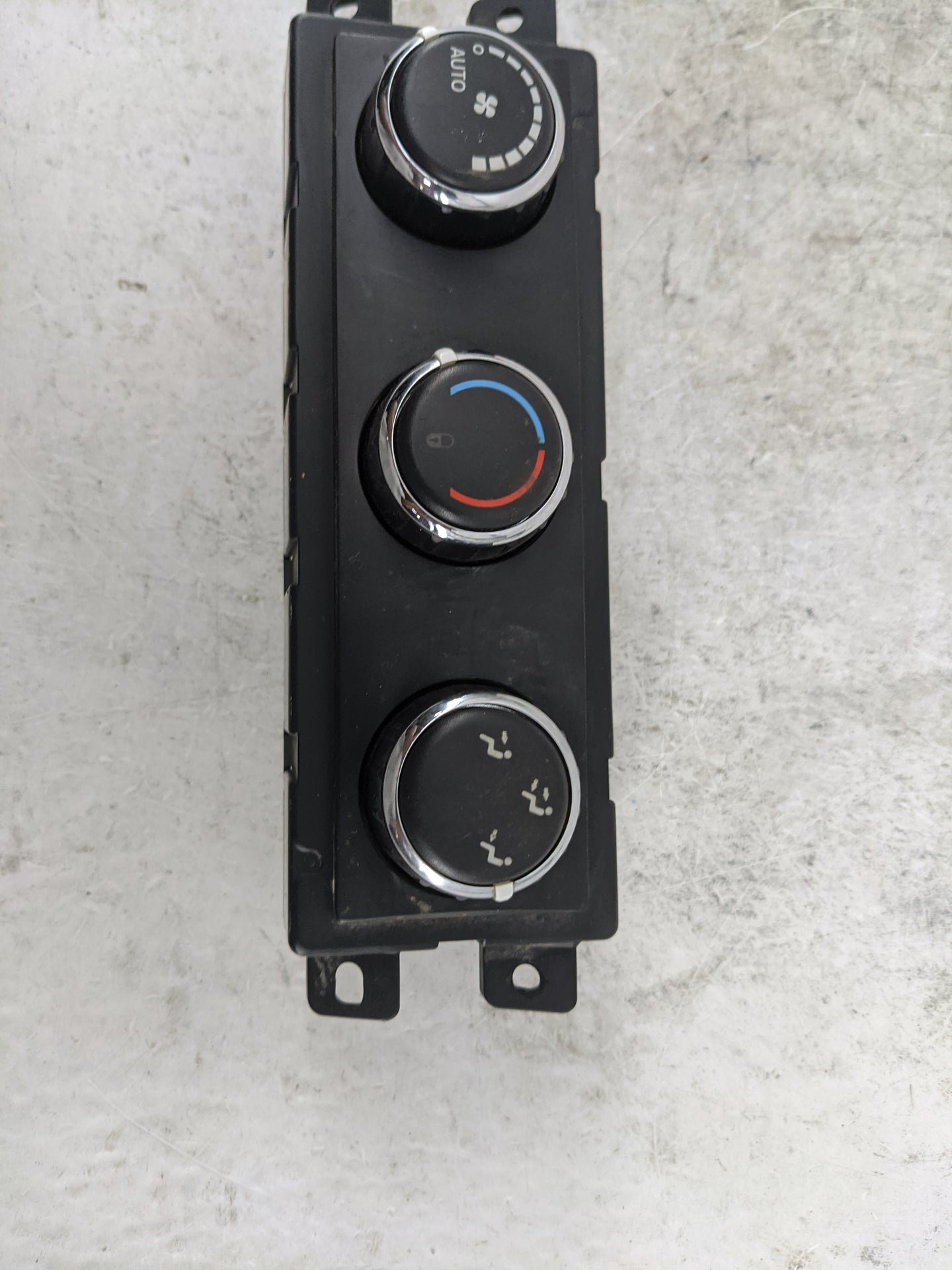 2009-2010 Dodge Journey Climate Control Module Temperature AC/Heater Replacement P/N:55111812AD Fits Fits 2008 2009 2010 OEM