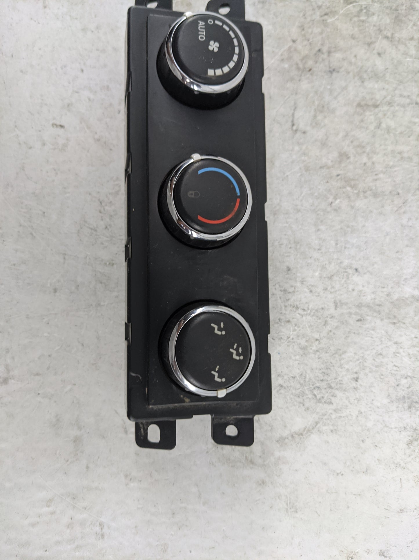2009-2010 Dodge Journey Climate Control Module Temperature AC/Heater Replacement P/N:55111812AD Fits Fits 2008 2009 2010 OEM