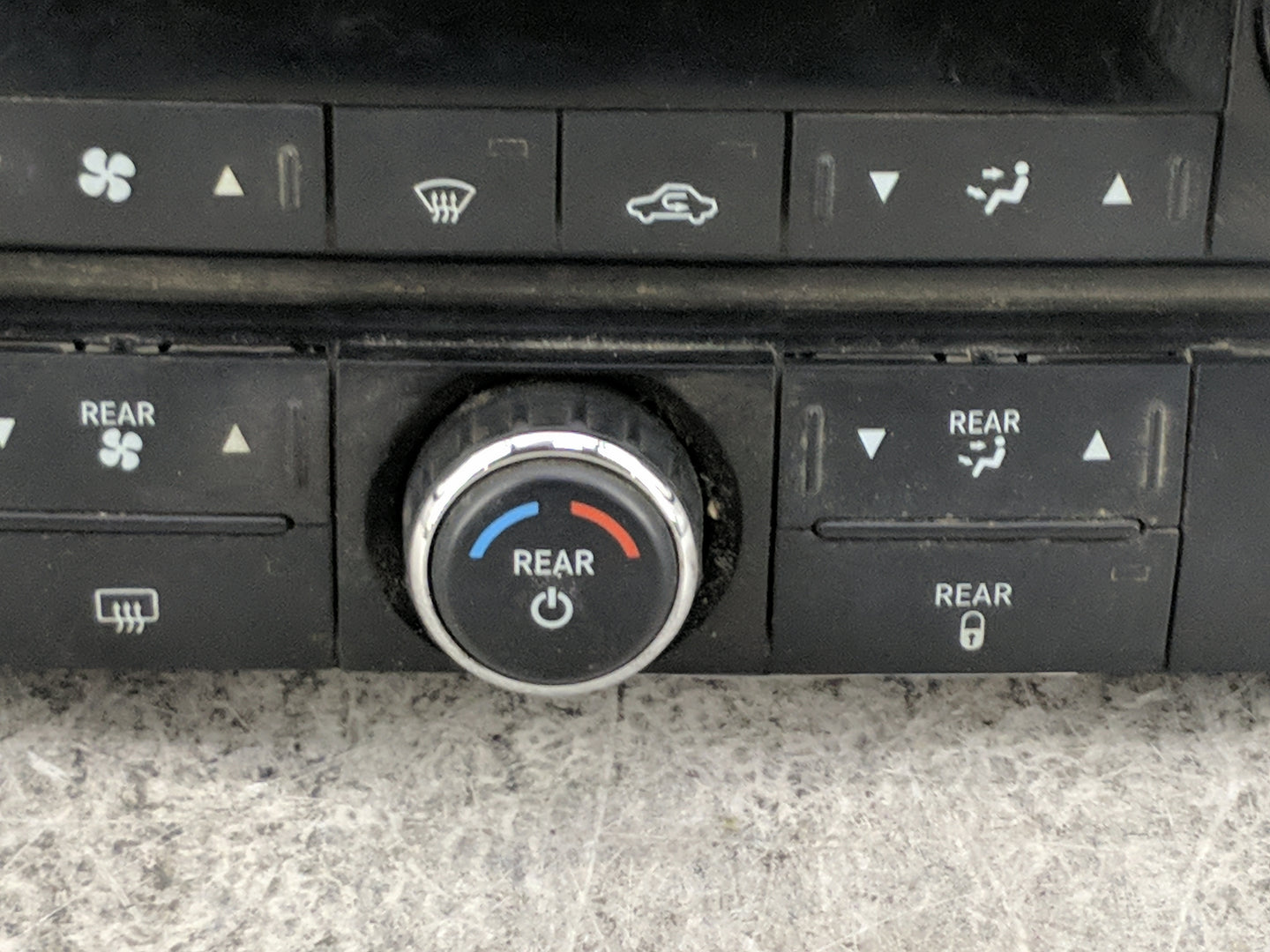 2010 Dodge Journey Climate Control Module Temperature AC/Heater Replacement P/N:P55111894AG Fits OEM Used Auto Parts - Oemus