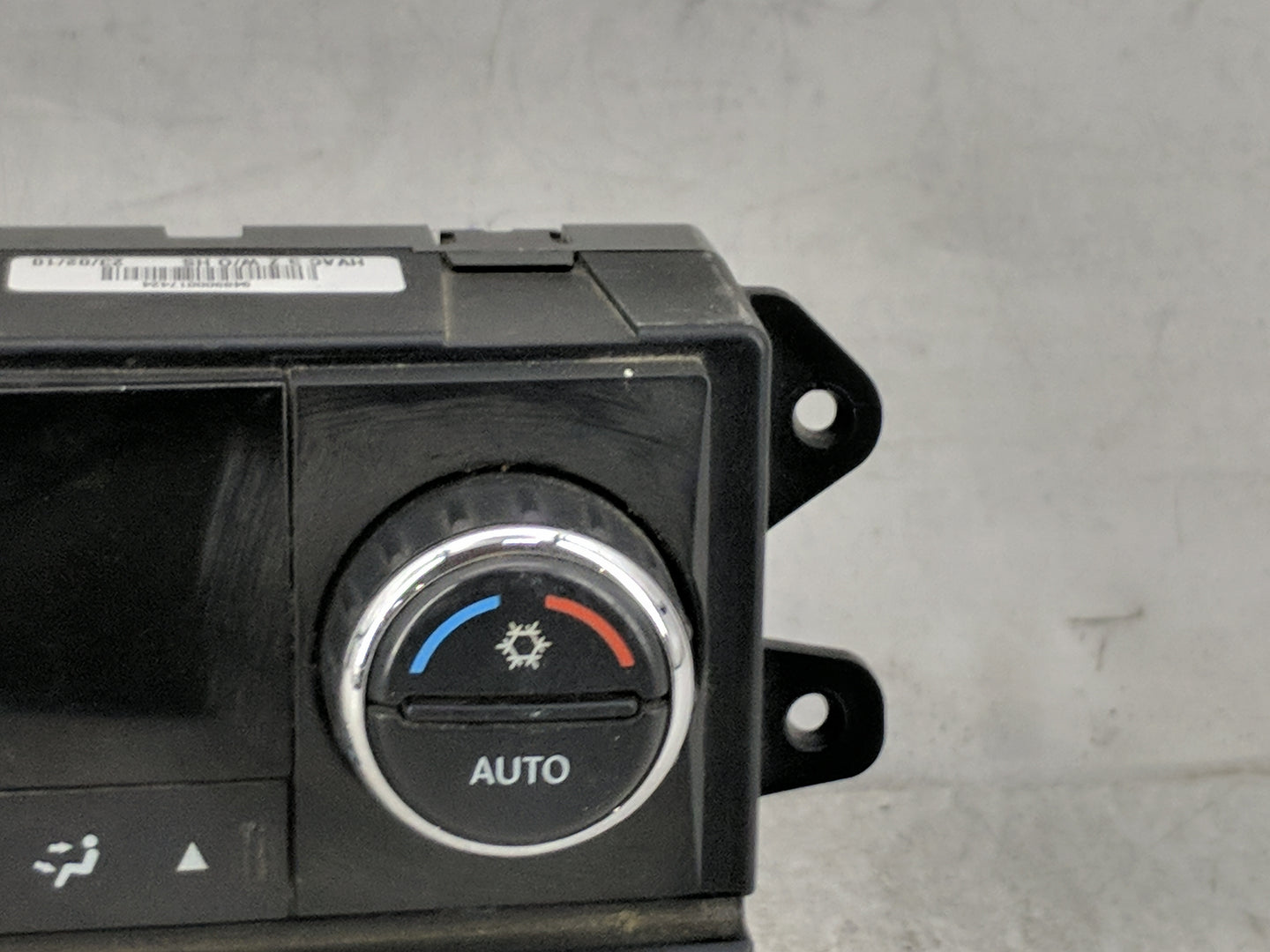 2010 Dodge Journey Climate Control Module Temperature AC/Heater Replacement P/N:P55111894AG Fits OEM Used Auto Parts - Oemus