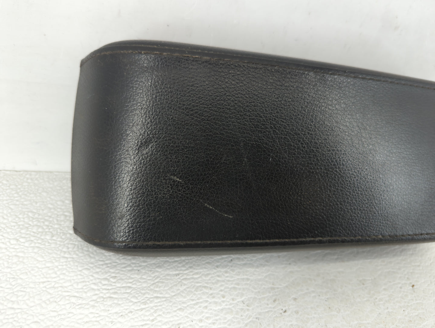 2010-2010 Dodge Journey Center Console Armrest Cover Lid Black - Oemusedautoparts1.com