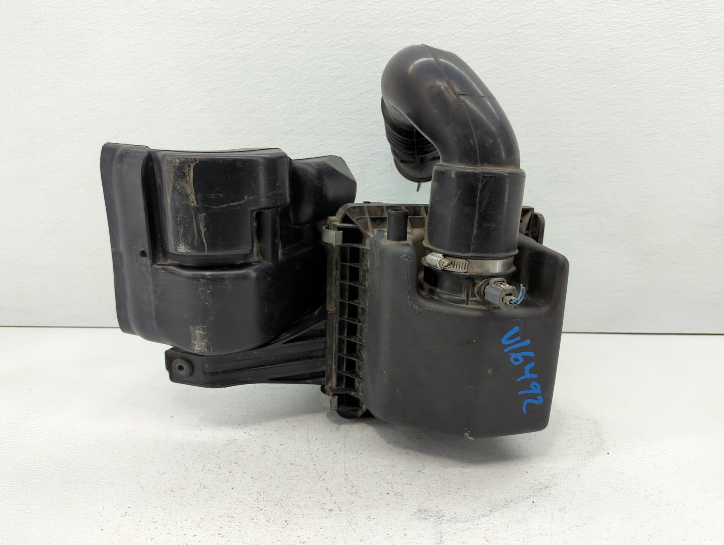 2010 Dodge Journey Air Cleaner Intake-duct Hose Tube - Oemusedautoparts1.com
