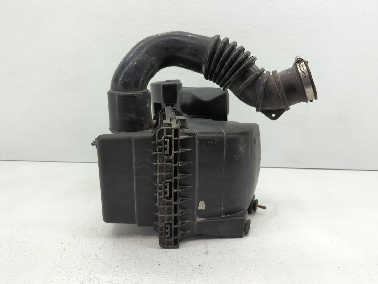 2010 Dodge Journey Air Cleaner Intake-duct Hose Tube - Oemusedautoparts1.com