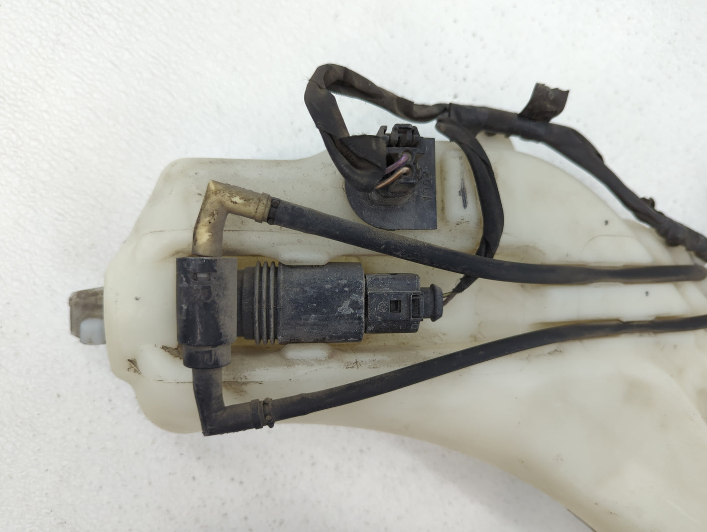 2010 Dodge Journey Windshield Washer Fluid Reservoir Bottle Oem - Oemusedautoparts1.com