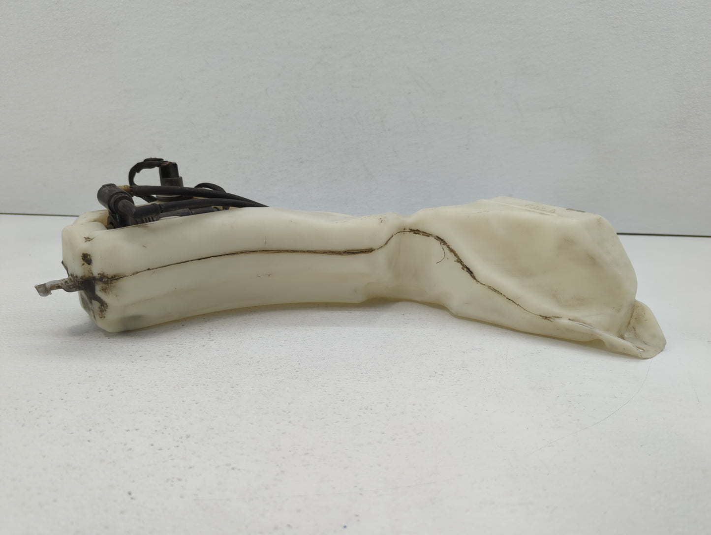 2010 Dodge Journey Windshield Washer Fluid Reservoir Bottle Oem - Oemusedautoparts1.com