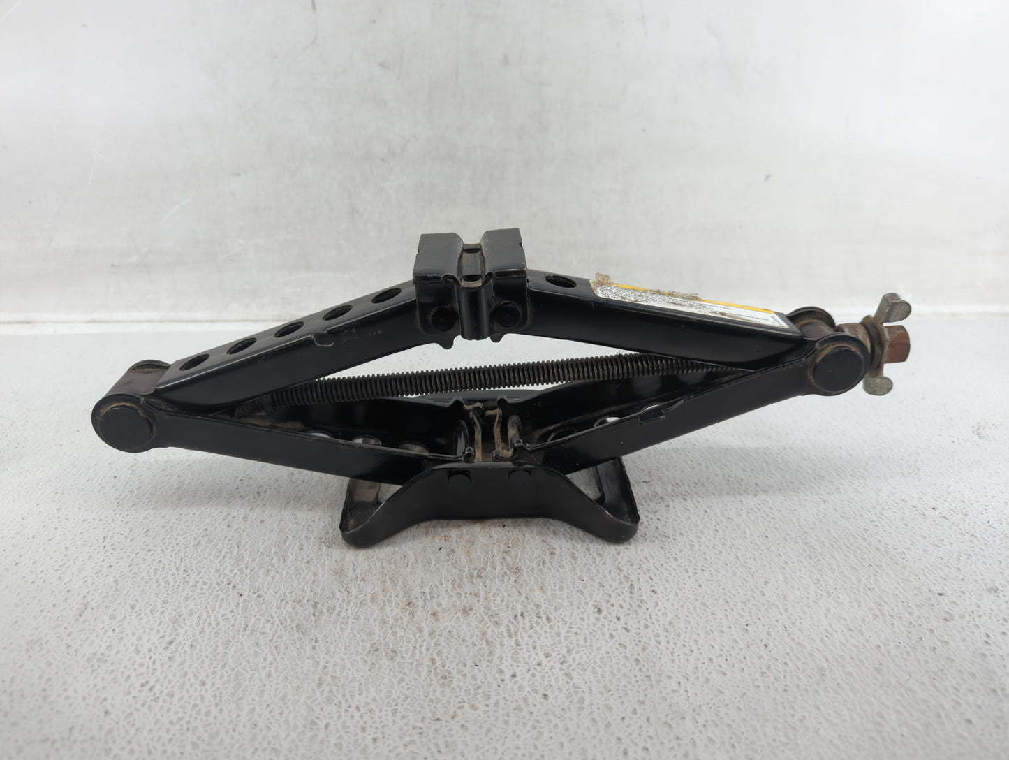 2010 Dodge Journey Spare Scissor Car Jack 527027 - Oemusedautoparts1.com