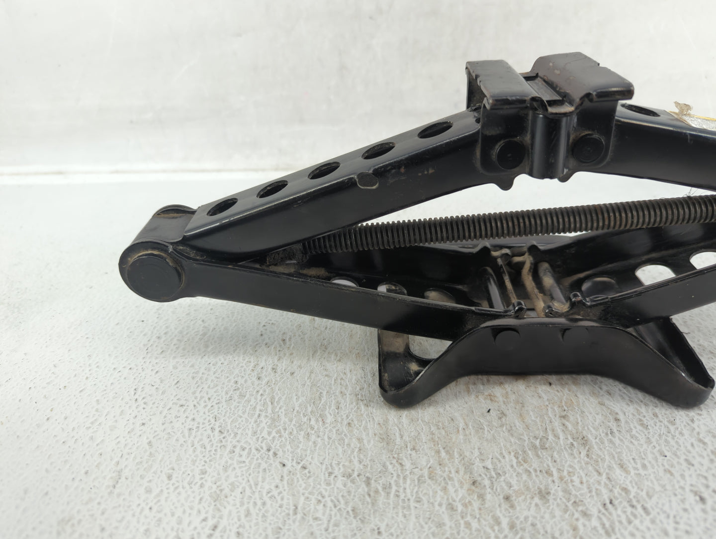 2010 Dodge Journey Spare Scissor Car Jack 527027 - Oemusedautoparts1.com