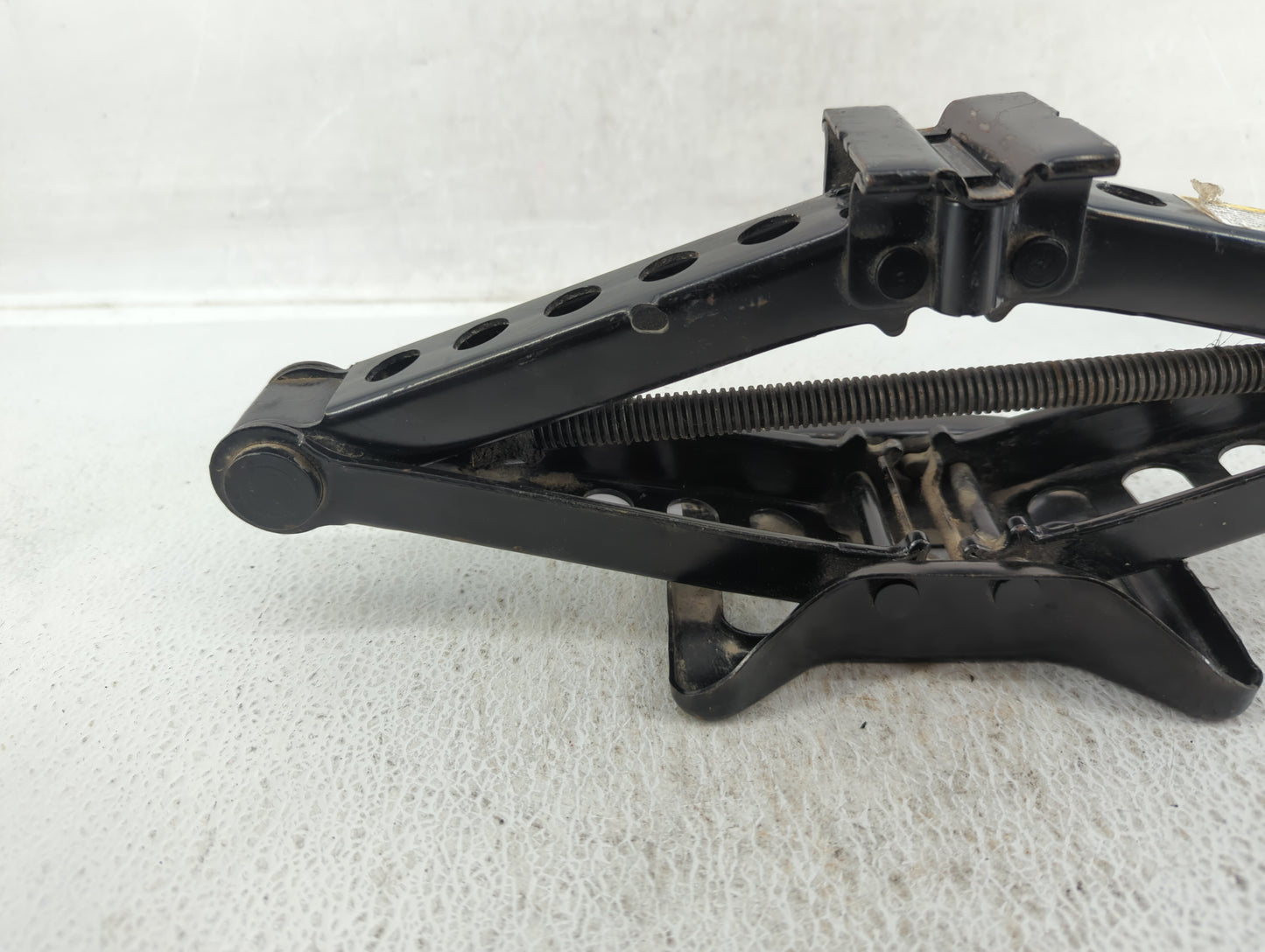 2010 Dodge Journey Spare Scissor Car Jack 527027 - Oemusedautoparts1.com