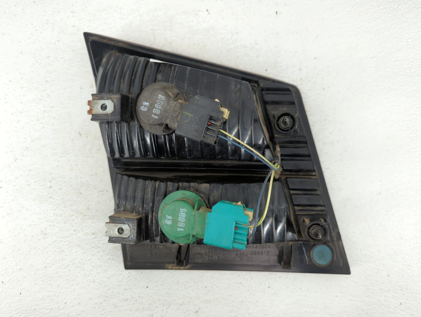 2010 Dodge Journey Tail Light Assembly Passenger Right OEM P/N:BL04BG6576 04806368AD Fits OEM Used Auto Parts - Oemusedautop