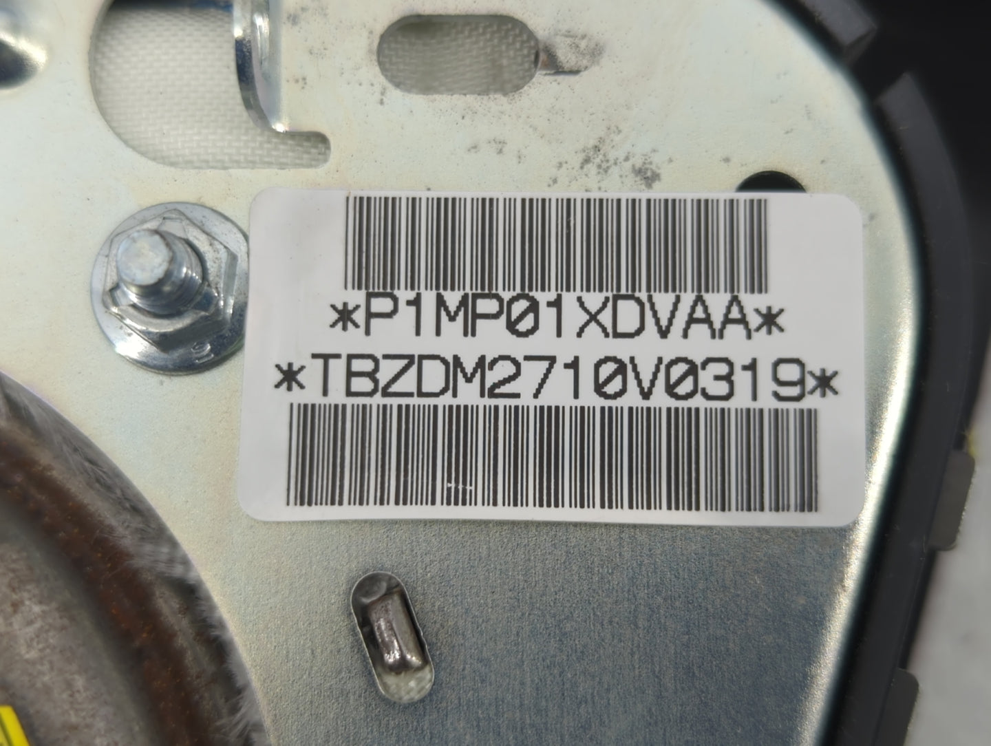 2010 Dodge Journey Air Bag Driver Left Steering Wheel Mounted P/N:P1MP01XDVAA Fits OEM Used Auto Parts - Oemusedautoparts1.c