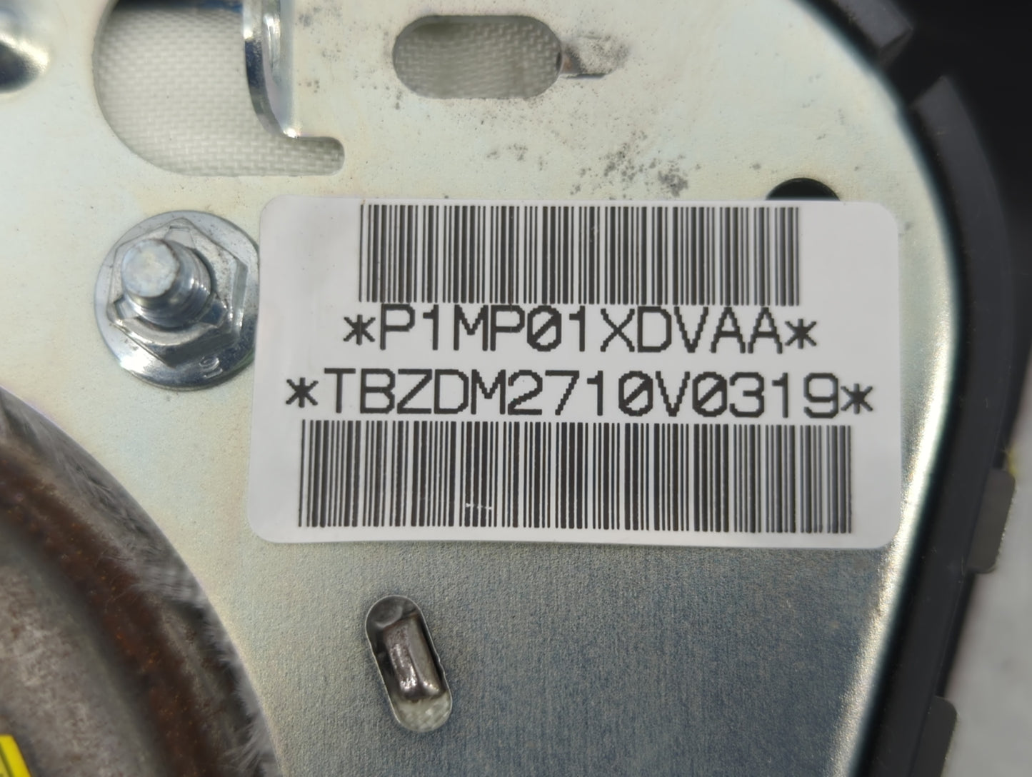 2010 Dodge Journey Air Bag Driver Left Steering Wheel Mounted P/N:P1MP01XDVAA Fits OEM Used Auto Parts - Oemusedautoparts1.c