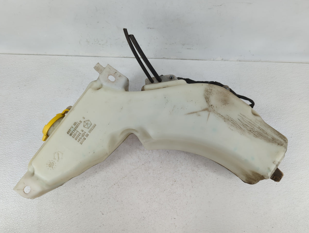 2010 Dodge Journey Windshield Washer Fluid Reservoir Bottle 623019 - Oemusedautoparts1.com
