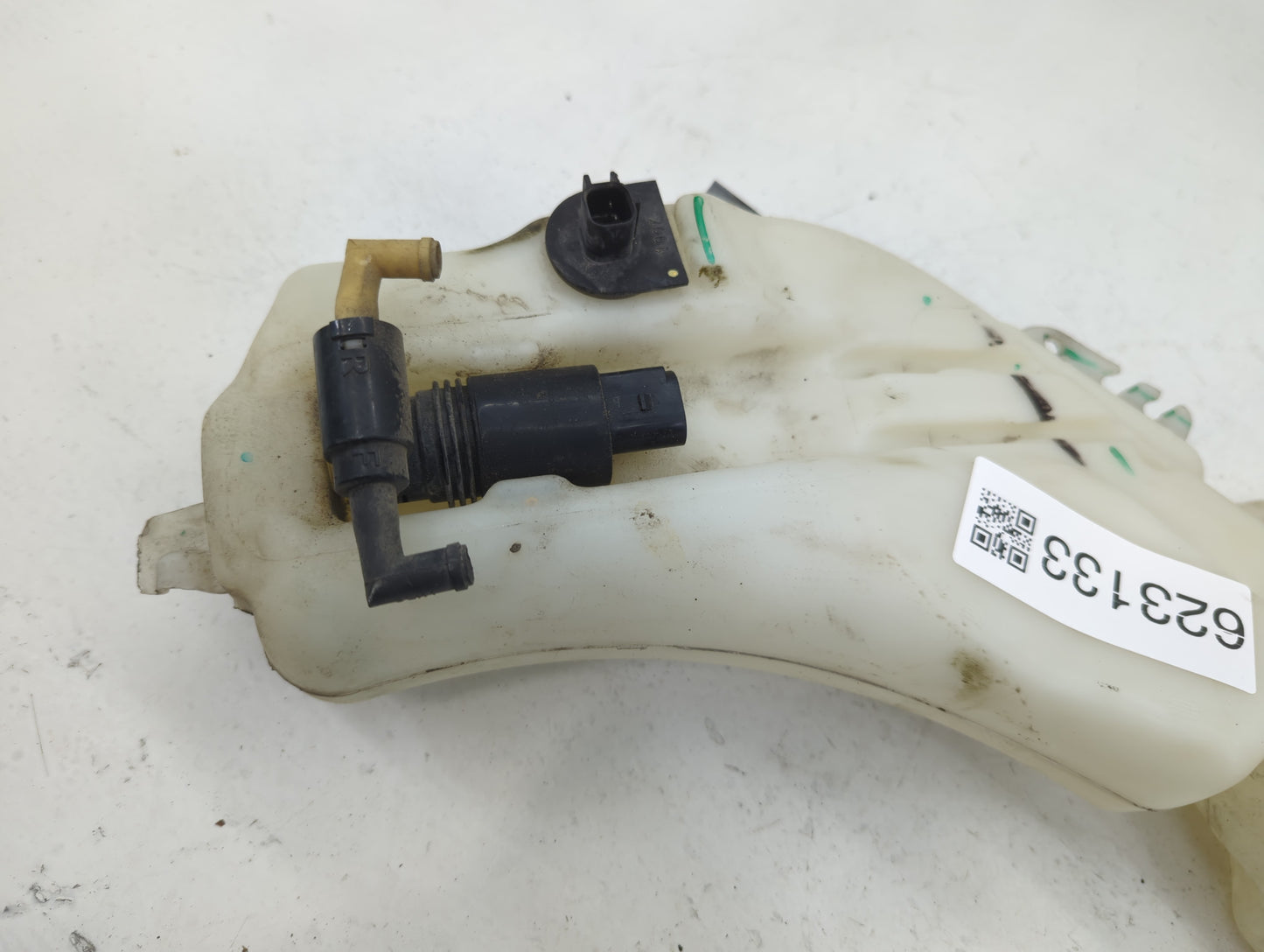 2010 Dodge Journey Windshield Washer Fluid Reservoir Bottle Oem - Oemusedautoparts1.com