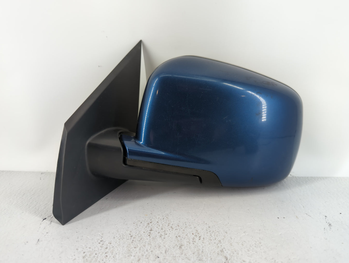 2010 Dodge Journey Driver Side View Mirror - Left Door Mirror OEM Used - Oemusedautoparts1.com