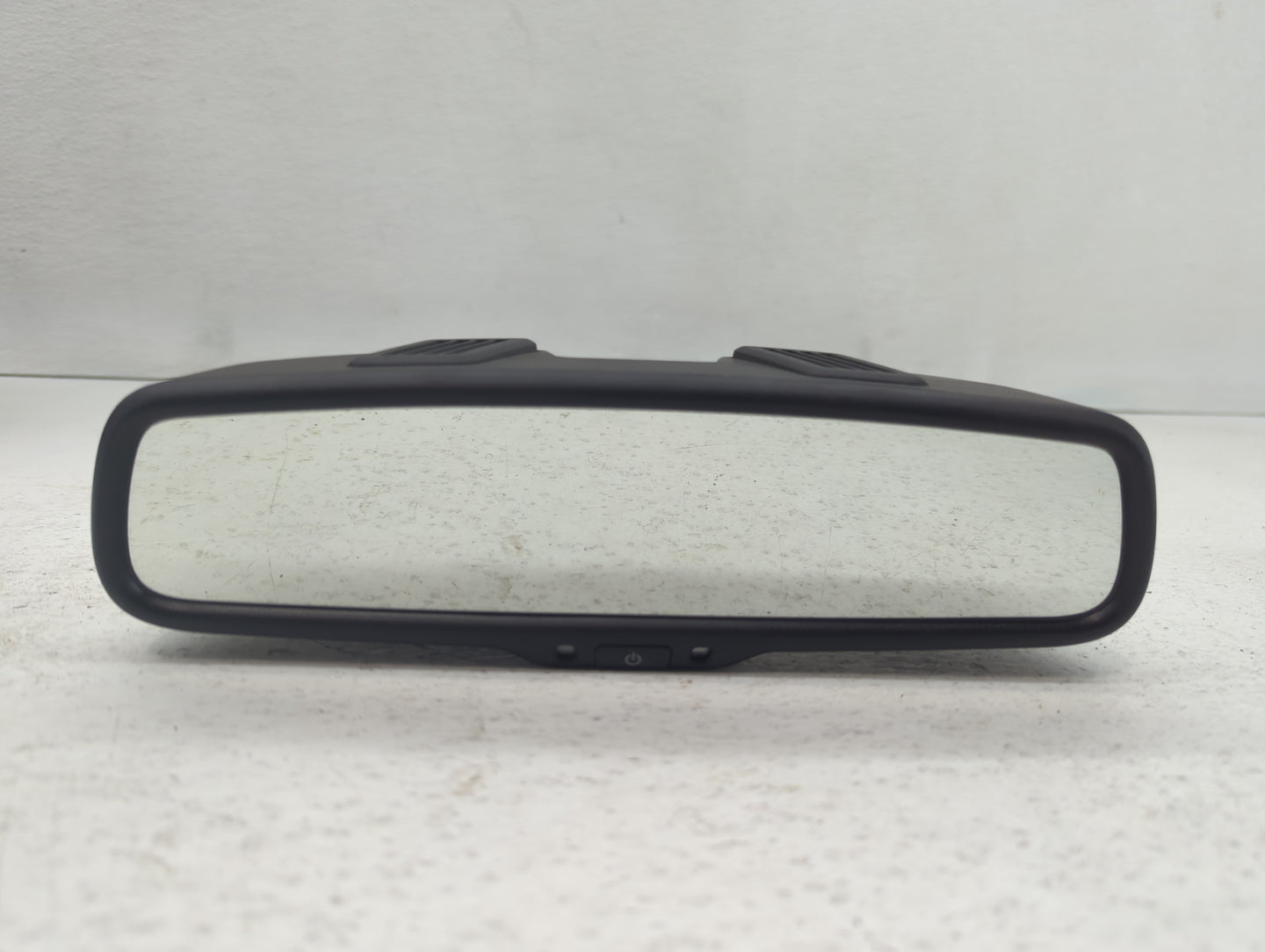 2010 Dodge Journey Interior Rear View Mirror Replacement OEM P/N:IE11026130 Fits OEM Used Auto Parts - Oemusedautoparts1.com