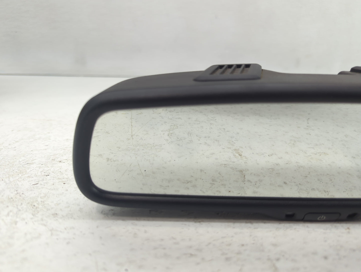 2010 Dodge Journey Interior Rear View Mirror Replacement OEM P/N:IE11026130 Fits OEM Used Auto Parts - Oemusedautoparts1.com