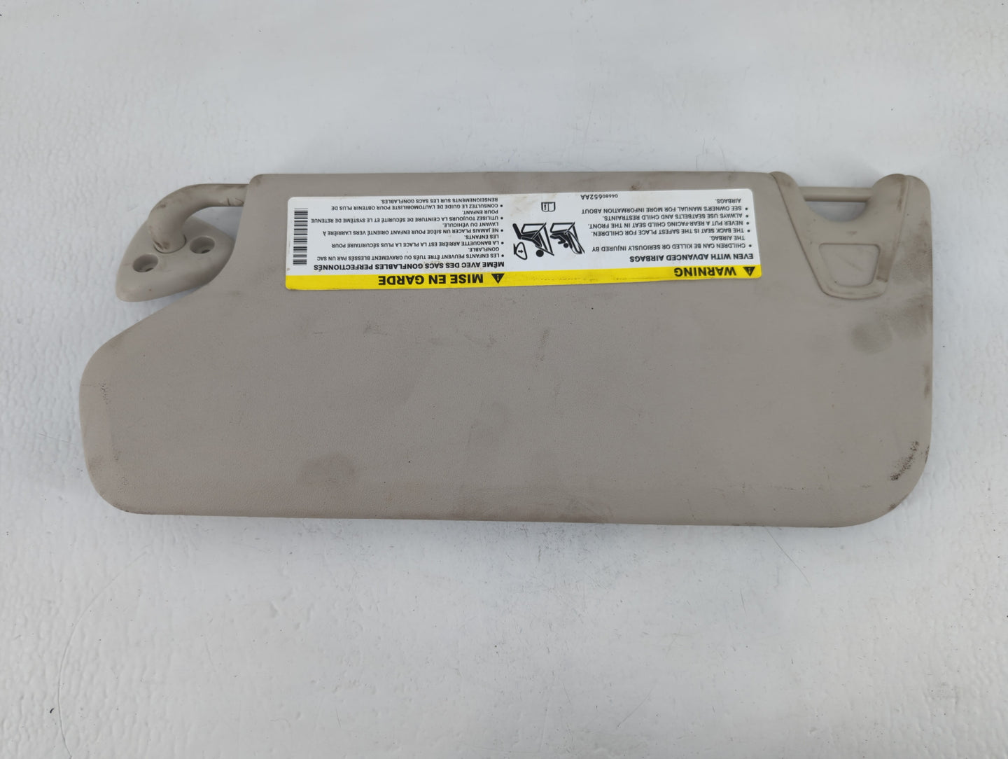 2009-2010 Dodge Journey Sun Visor Shade Replacement Passenger Right Mirror Fits Fits 2009 2010 OEM Used Auto Parts - Oemused