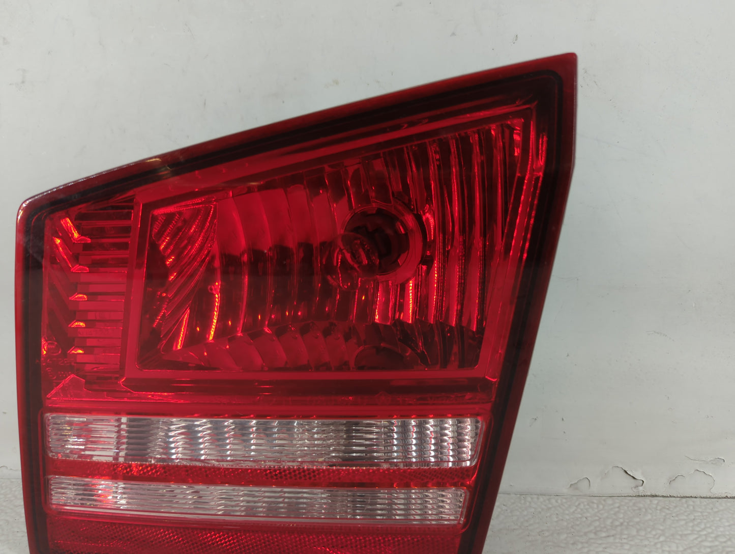 2010 Dodge Journey Tail Light Assembly Passenger Right OEM P/N:04806368RD Fits OEM Used Auto Parts - Oemusedautoparts1.com