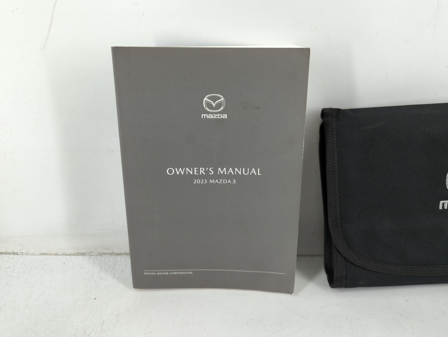 2010 Dodge Journey Owners Manual Book Guide P/N:9999-95-038C-23 8LC2-22G OEM Used Auto Parts - Oemusedautoparts1.com