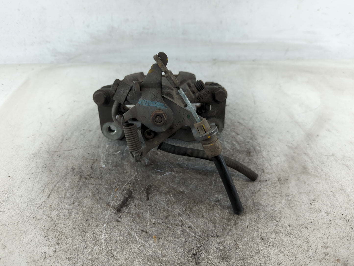2010 Dodge Journey Front Driver Left Brake Caliper - Oemusedautoparts1.com