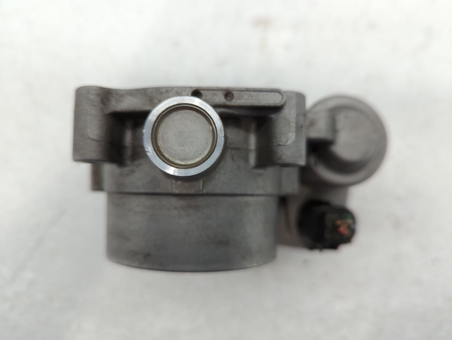 2009-2010 Dodge Journey Throttle Body P/N:0486161AA A2C53099253 Fits Fits 2006 2007 2008 2009 2010 2011 OEM Used Auto Parts 