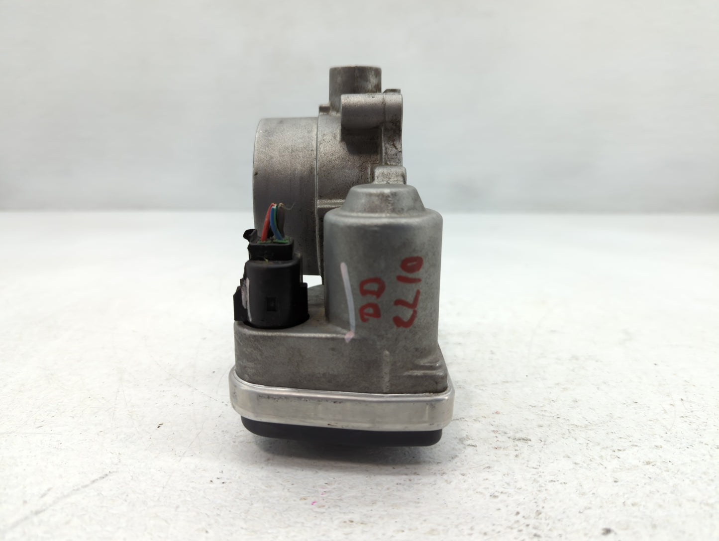 2009-2010 Dodge Journey Throttle Body P/N:0486161AA A2C53099253 Fits Fits 2006 2007 2008 2009 2010 2011 OEM Used Auto Parts 