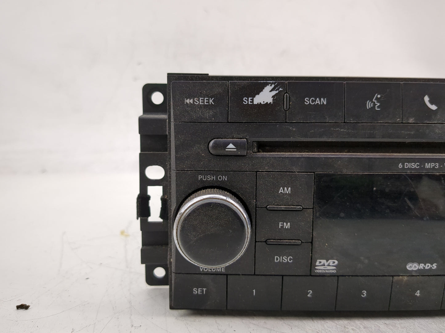 2009-2010 Dodge Journey Radio AM FM Cd Player Receiver Replacement Fits Fits 2008 2009 2010 OEM Used Auto Parts - Oemusedaut