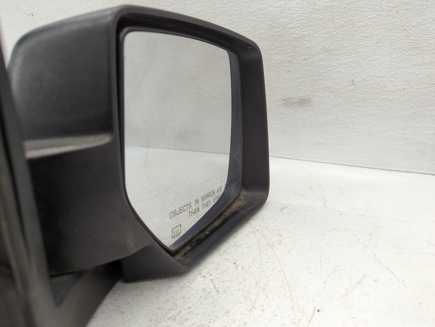 2010-2011 Dodge Nitro Passenger Side View Mirror - Right Door Mirror OEM Used - Oemusedautoparts1.com