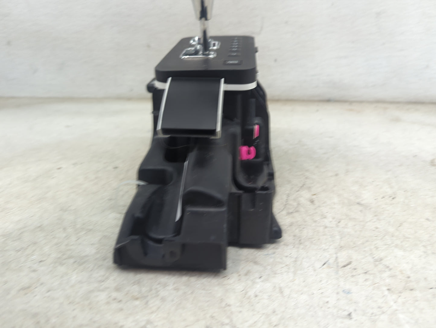 2010 Dodge Nitro Floor Console Assembly Shifter - Oemusedautoparts1.com