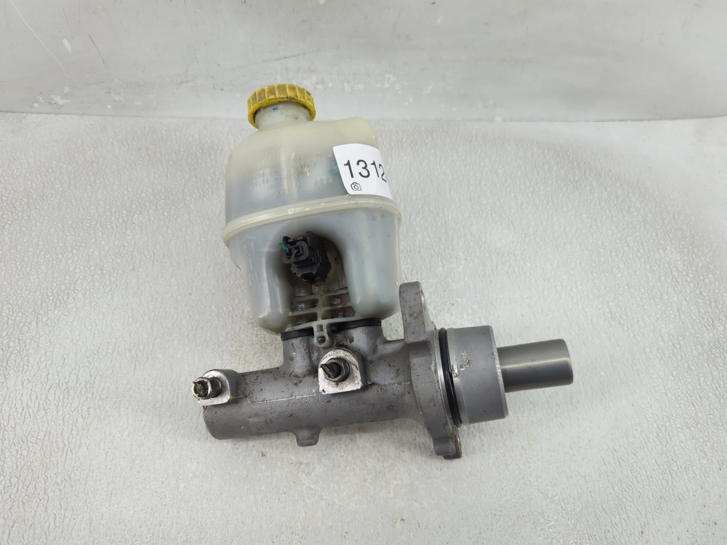 2007-2008 Dodge Ram 1500 Brake Master Cylinder - Oemusedautoparts1.com