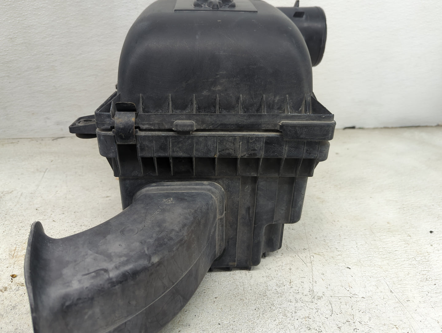2002-2003 Dodge Ram 1500 Air Cleaner Intake-duct Hose Tube - Oemusedautoparts1.com