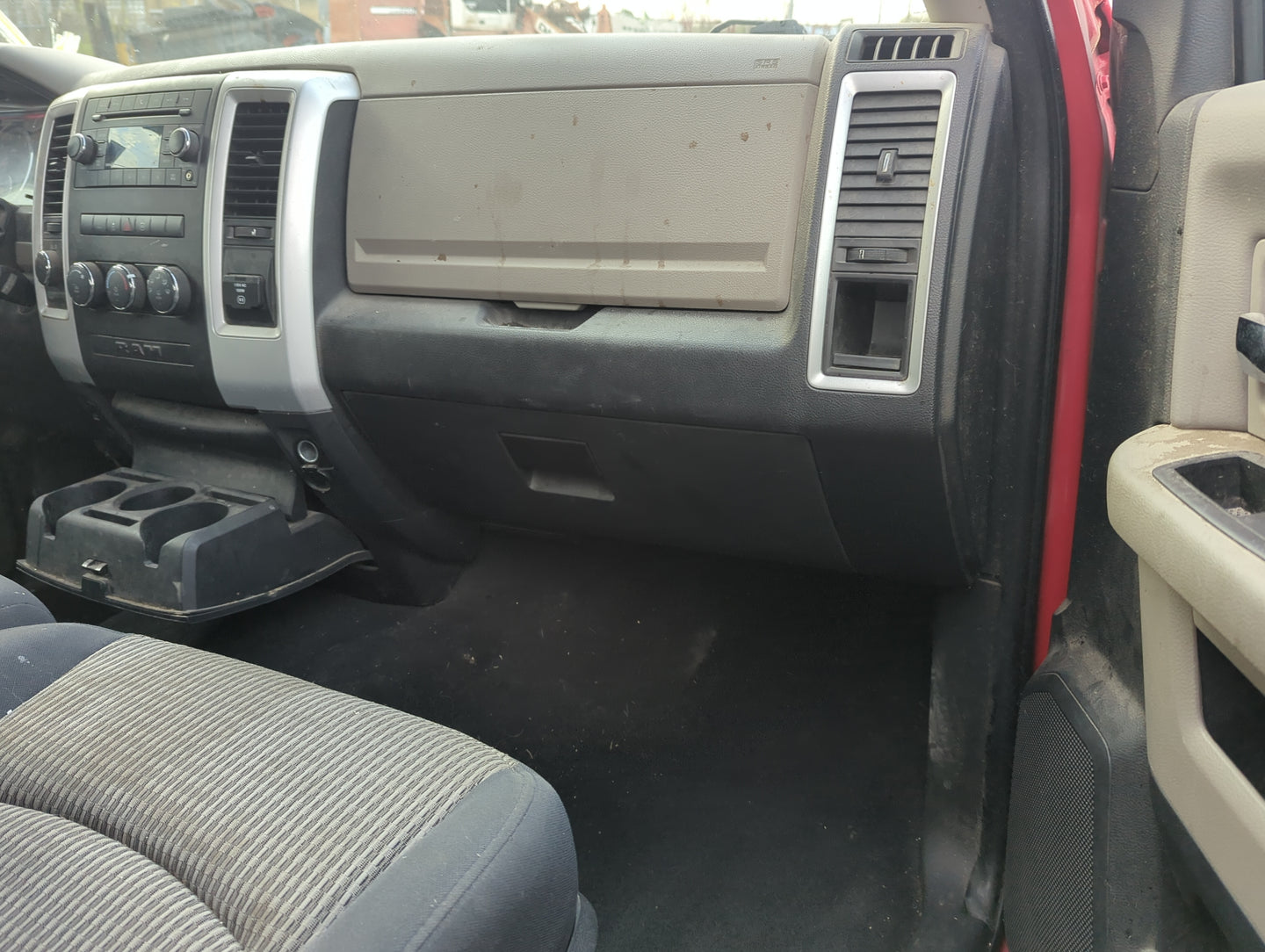 2010 Dodge Ram 1500 Passenger Glove Box Door Storage Compartment - Oemusedautoparts1.com