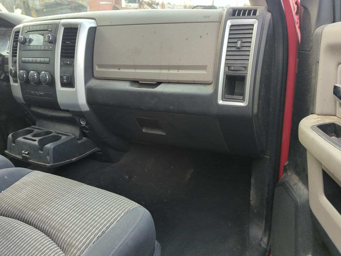 2010 Dodge Ram 1500 Passenger Glove Box Door Storage Compartment - Oemusedautoparts1.com