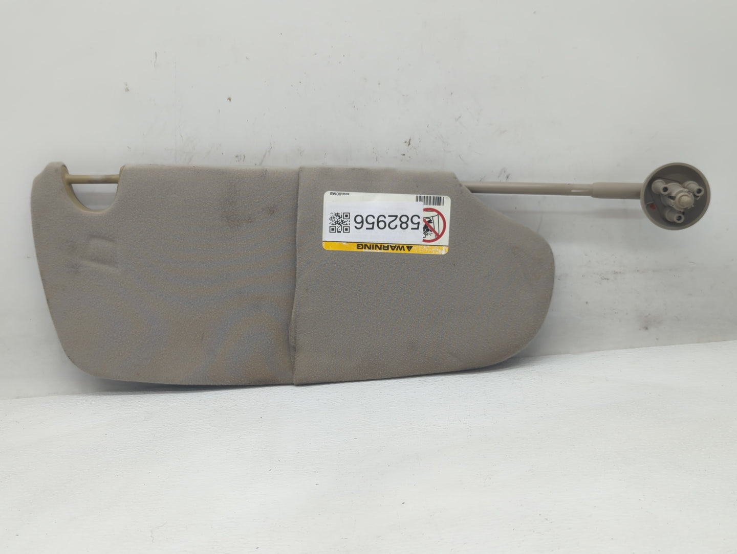 2010 Dodge Ram 1500 Sun Visor Shade Replacement Driver Left Mirror Fits Fits 2009 2011 2012 OEM Used Auto Parts - Oemusedaut