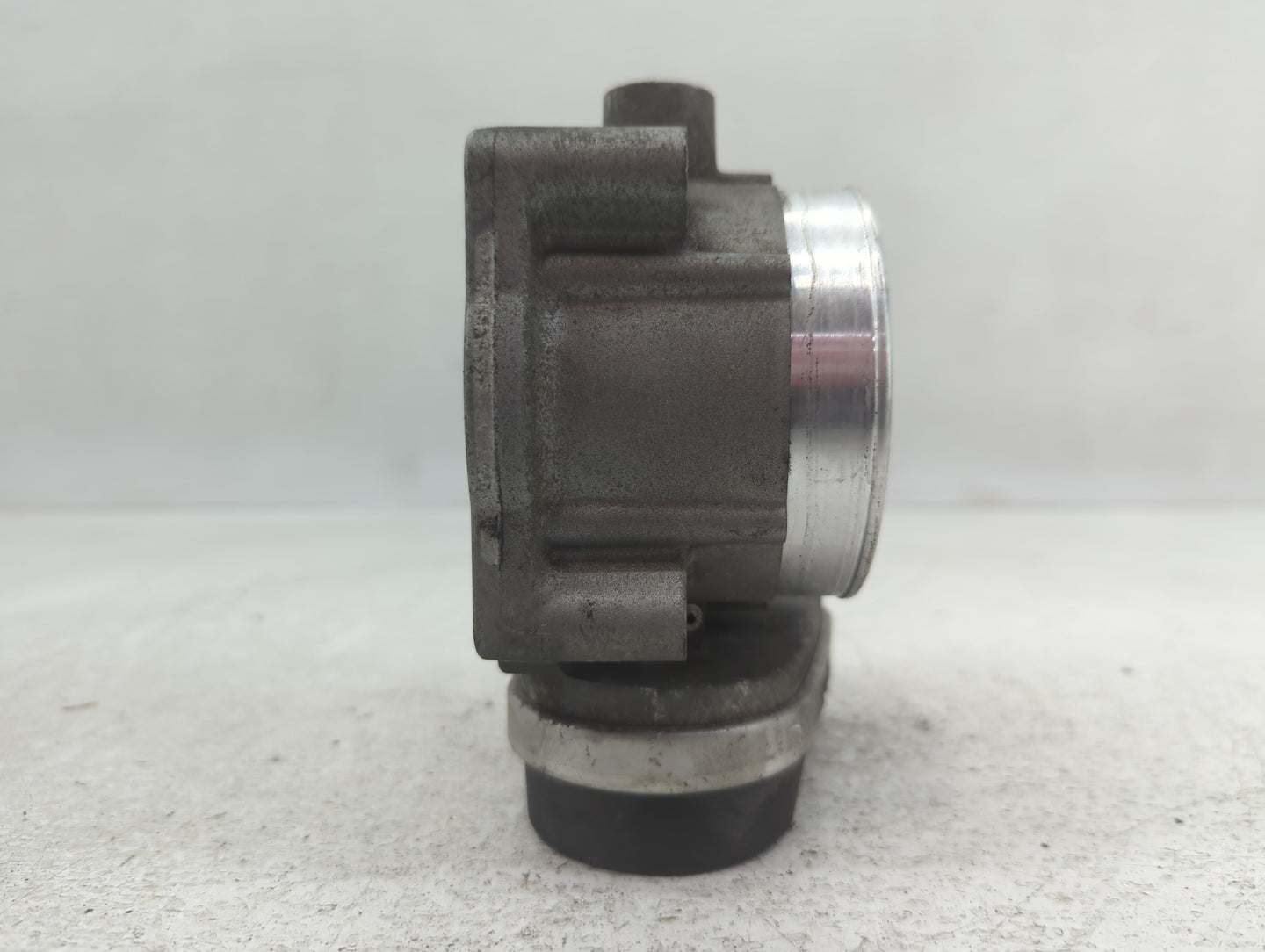2005-2010 Dodge Ram 1500 Throttle Body Fits Fits 2005 2006 2007 2008 2009 2010 2011 2012 OEM Used Auto Parts - Oemusedautopa