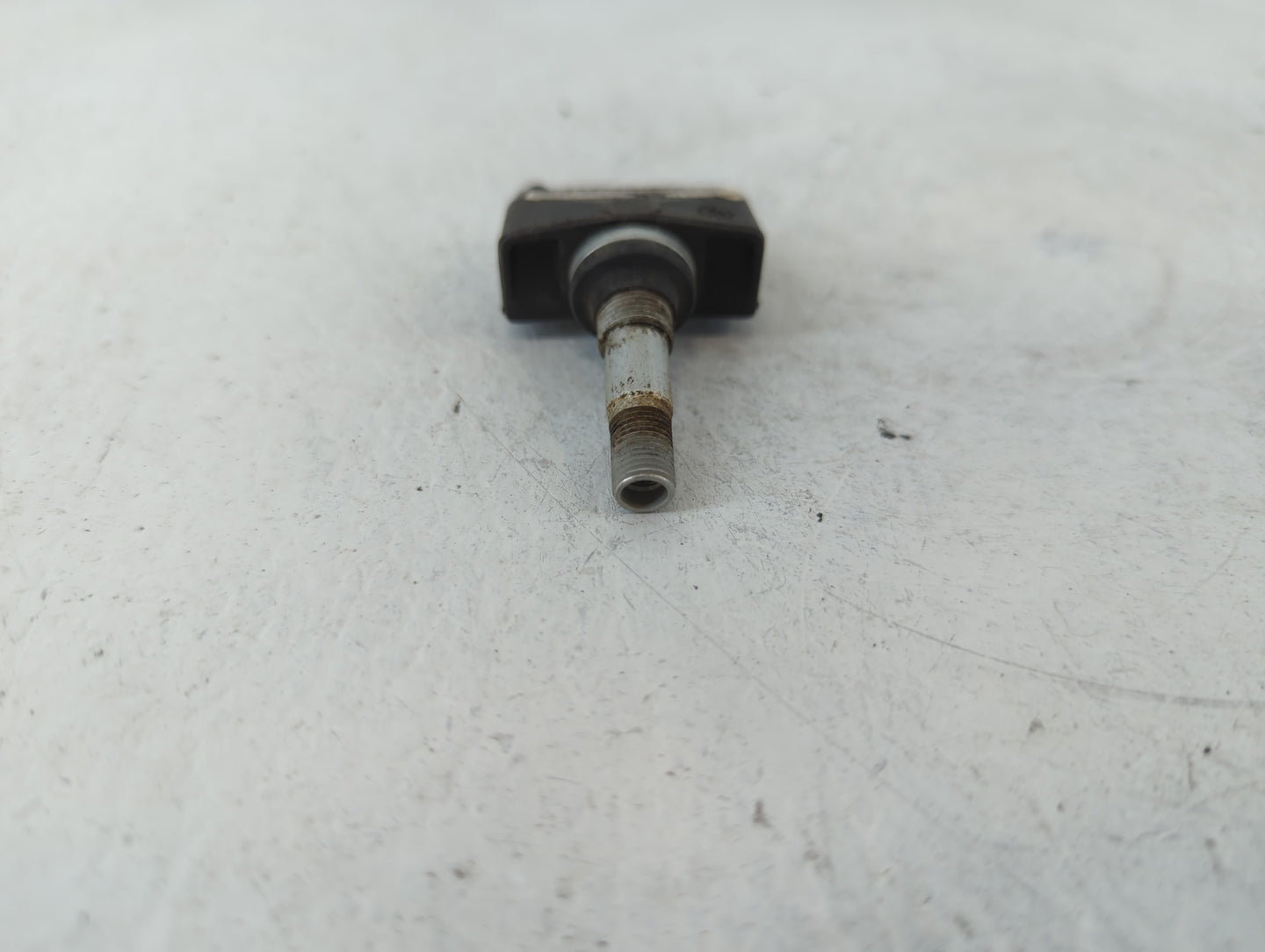 2010 Dodge Viper Tire Pressure Monitoring System Sensor Tpms - Oemusedautoparts1.com