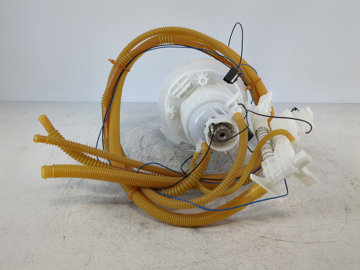 Dodge Charger Charge Electrical Gas Fuel Pump Assembly - Oemusedautoparts1.com