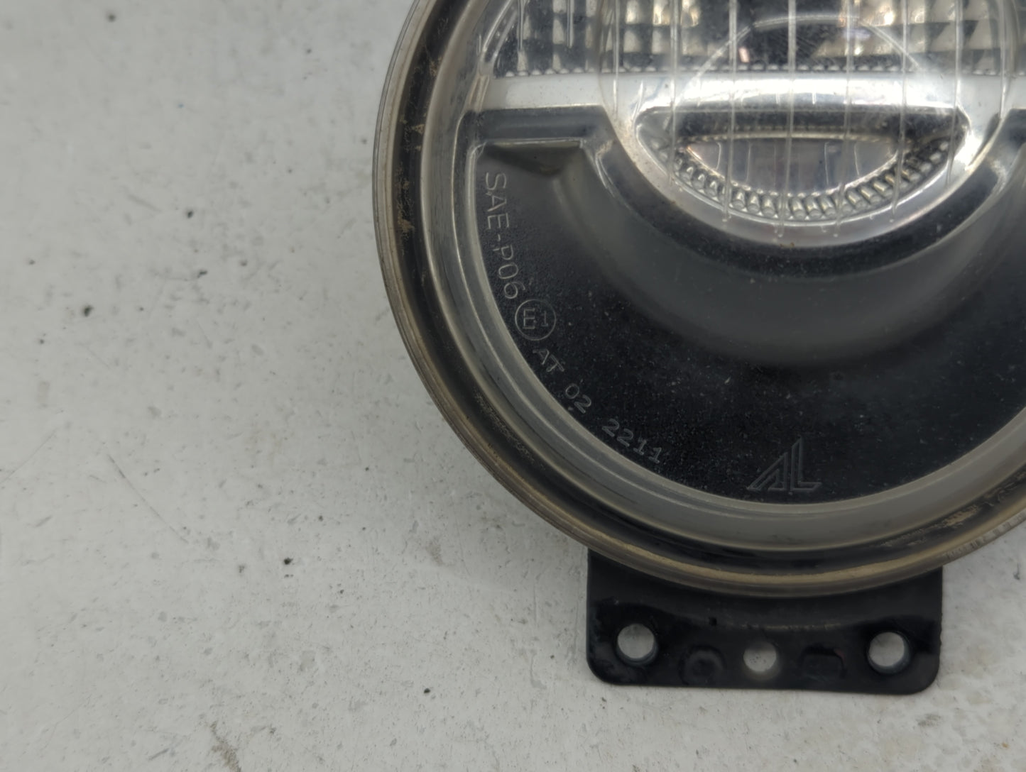 Ford Club Driver Left Oem Fog Light Lamp - Oemusedautoparts1.com