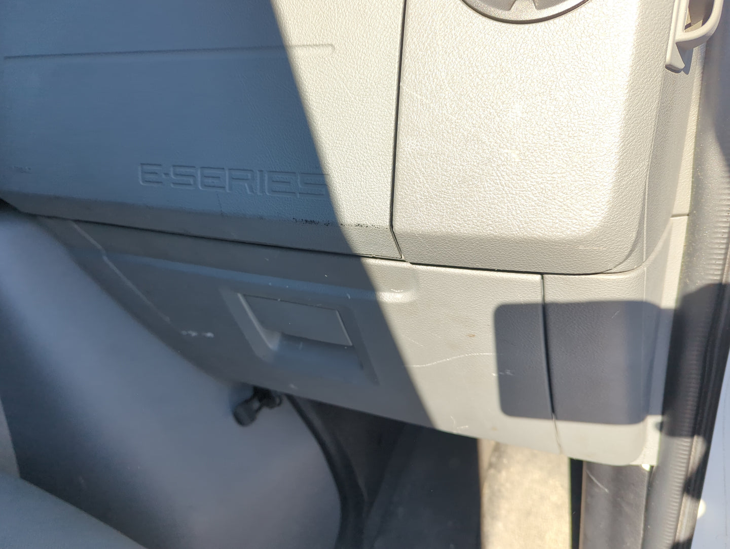 2010 Ford E-150 Passenger Glove Box Door Storage Compartment - Oemusedautoparts1.com