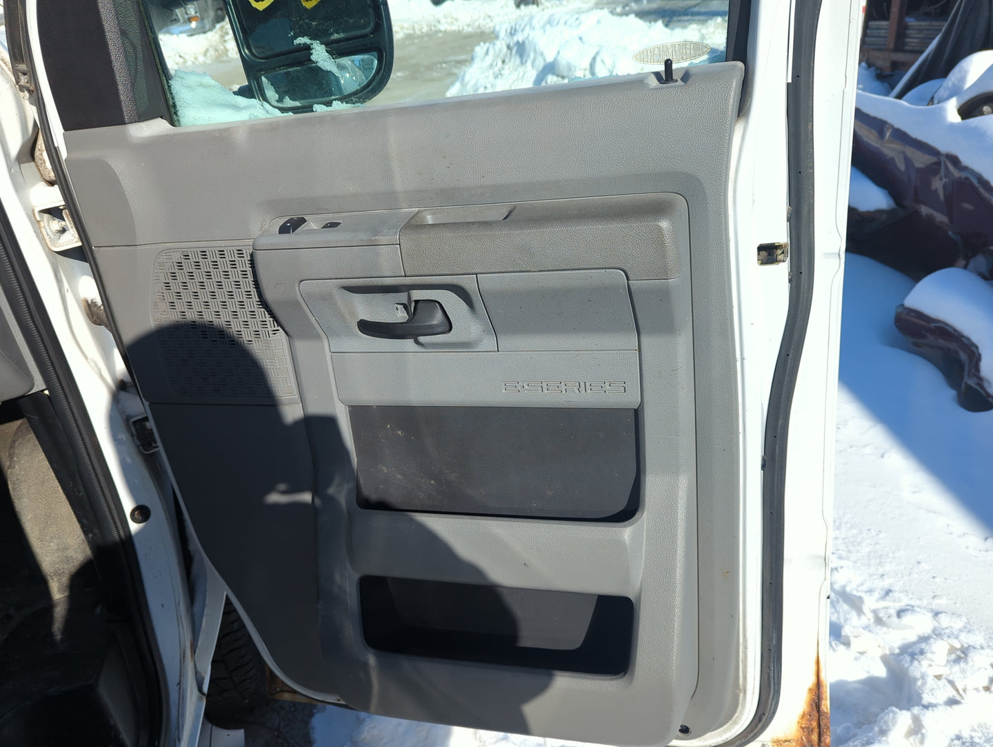 2010 Ford E-150 Front Right Passenger Interior Door Panel Trim - Oemusedautoparts1.com