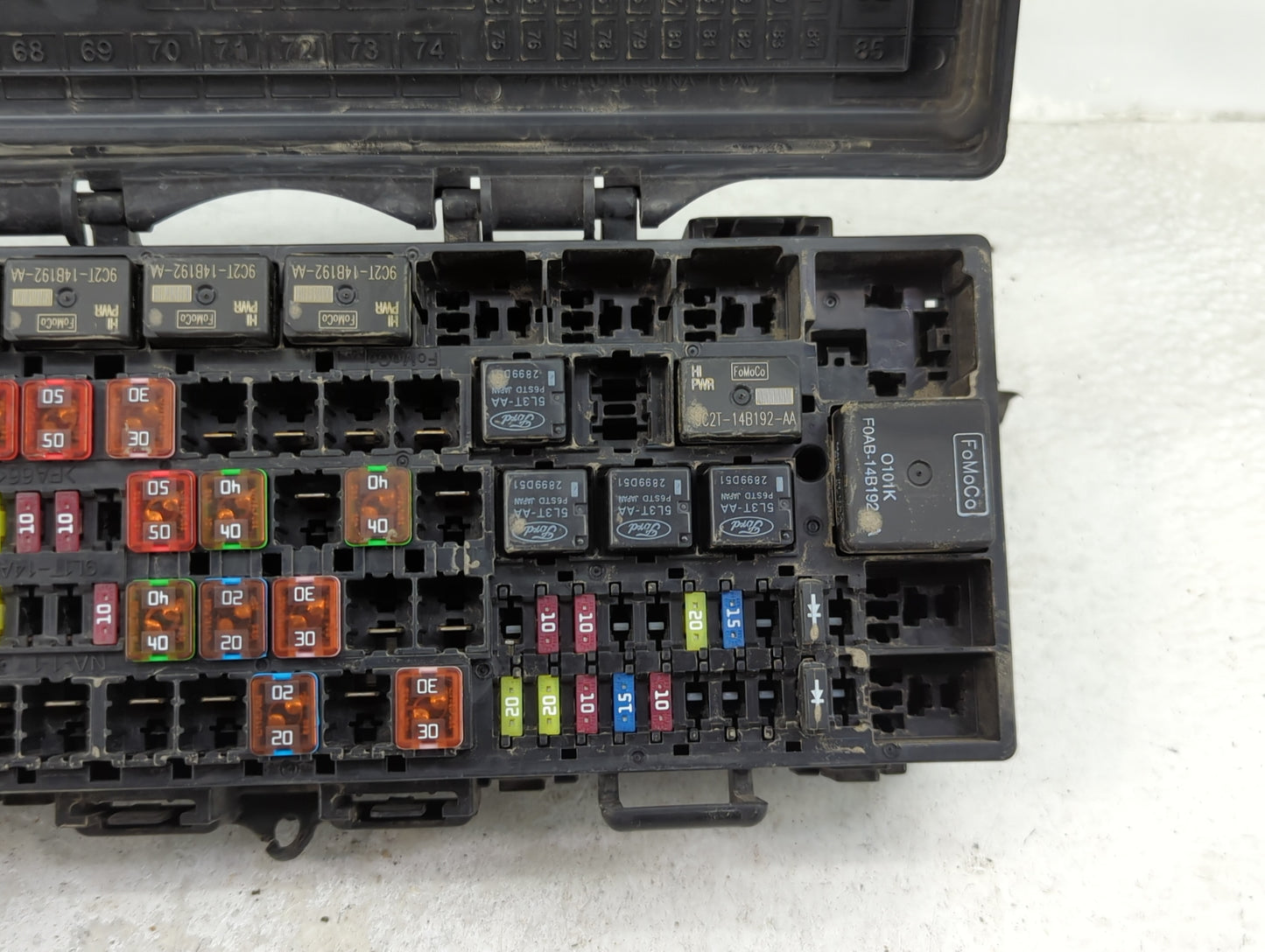 2009-2014 Ford E-250 Fusebox Fuse Box Panel Relay Module P/N:9L1T-14A003-AA Fits OEM Used Auto Parts - Oemusedautoparts1.com